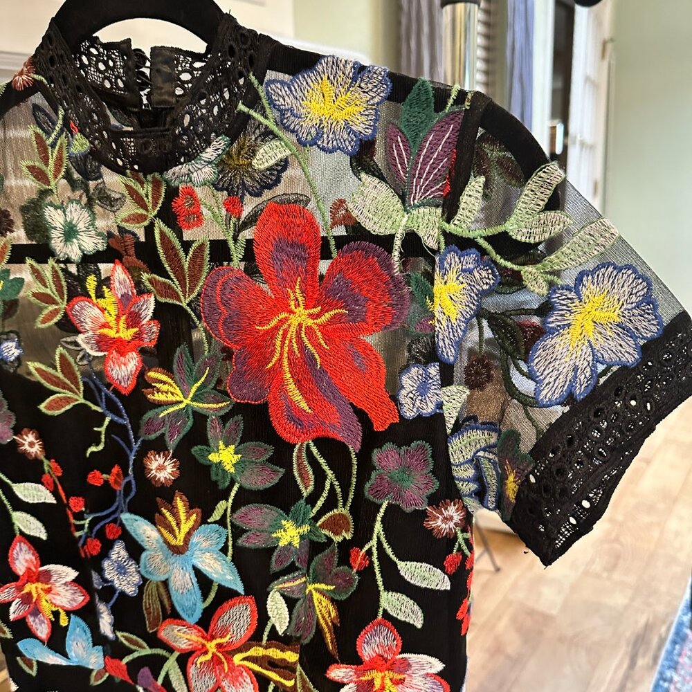 Anthropologie Vone Janine Embroidered Floral Mesh Midi Dress Size 4 - Picture 5 of 7